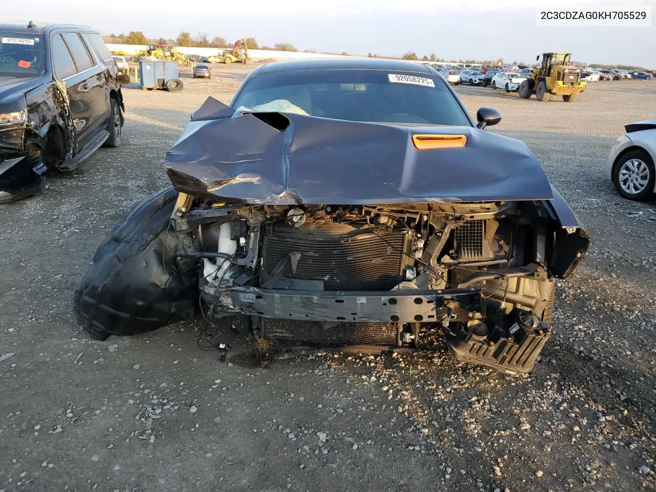 2C3CDZAG0KH705529 2019 Dodge Challenger Sxt