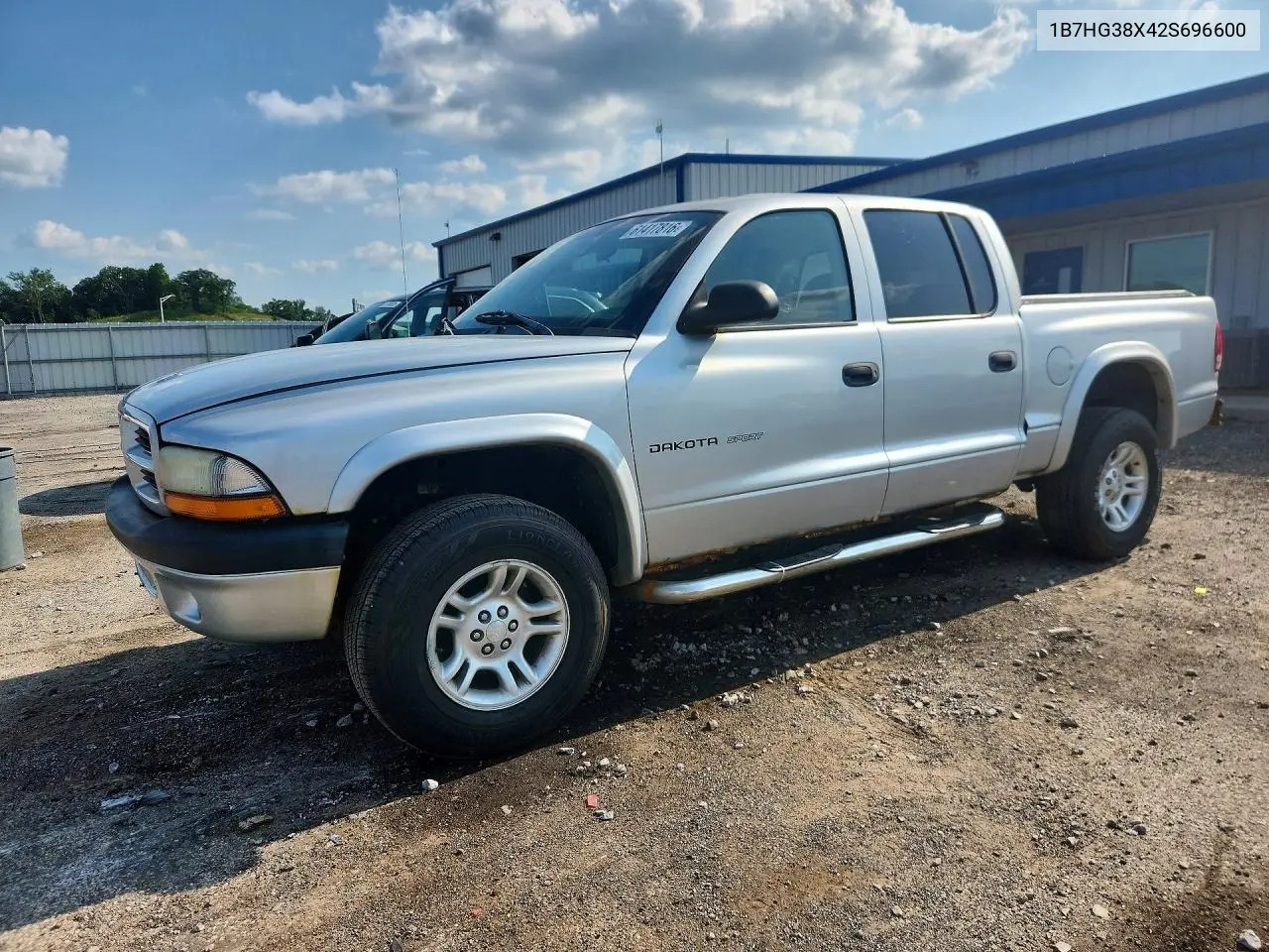 2002 Dodge Dakota Quad Sport VIN: 1B7HG38X42S696600 Lot: 61417816