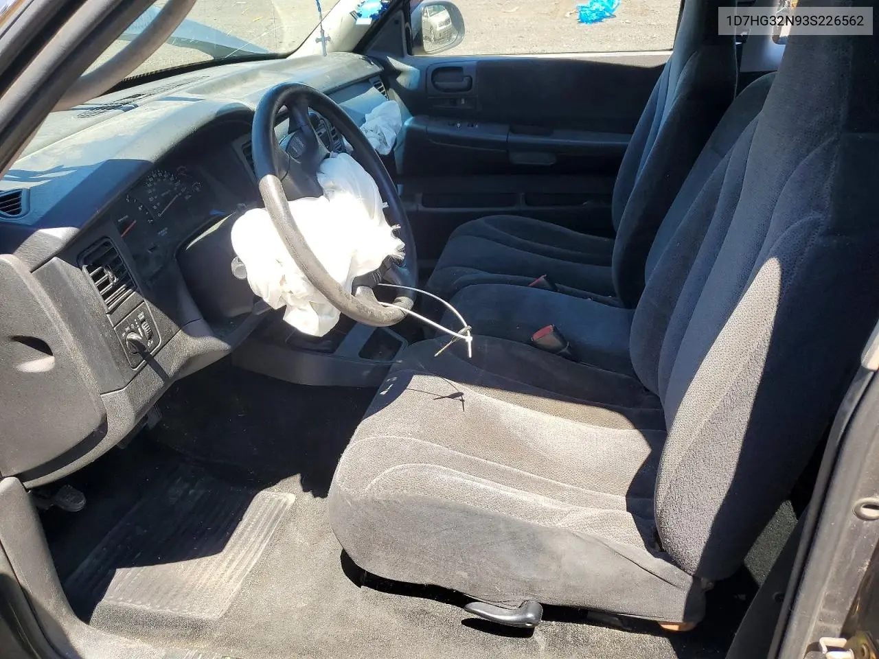 2003 Dodge Dakota Sport VIN: 1D7HG32N93S226562 Lot: 55637586