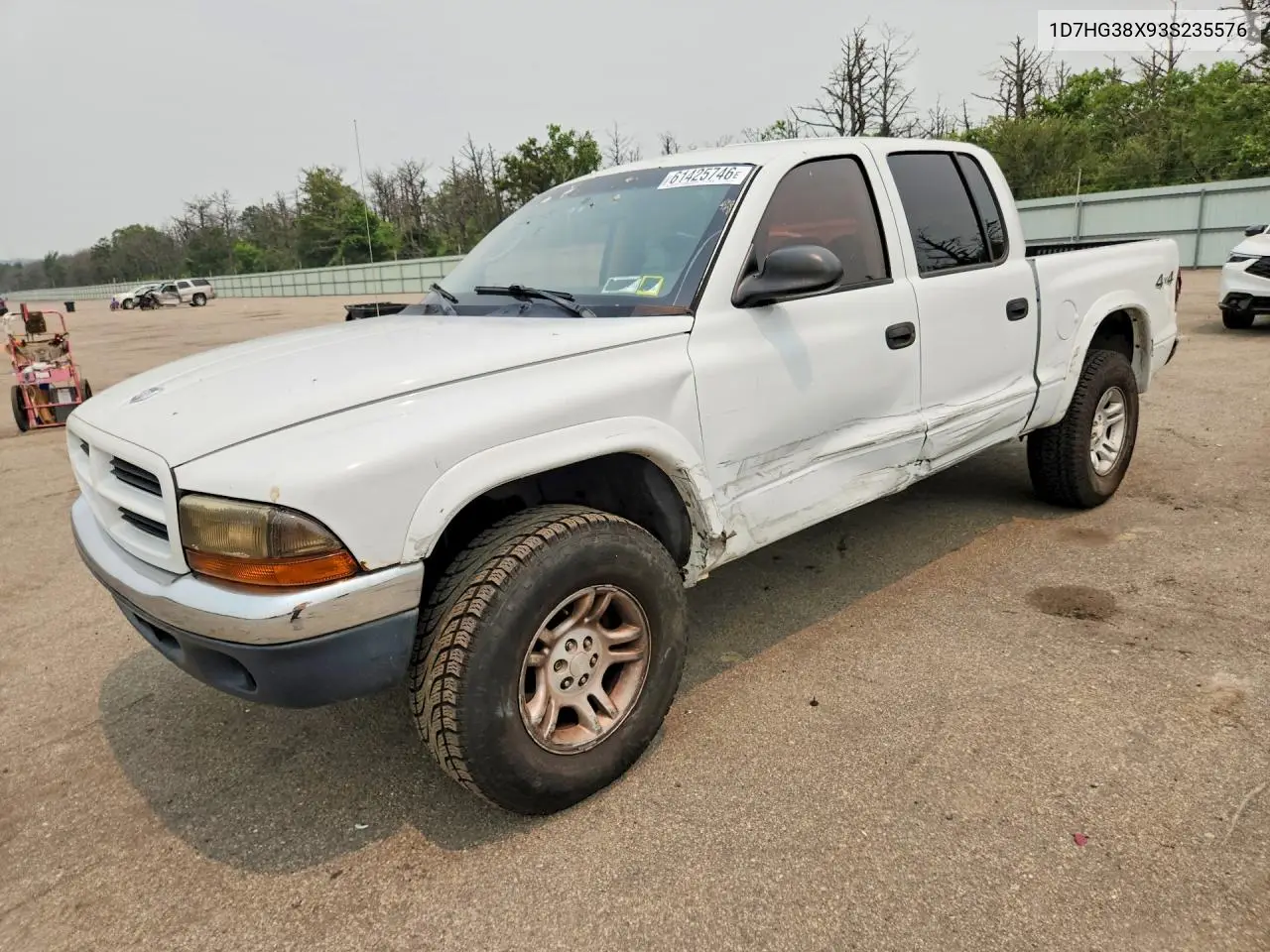 2003 Dodge Dakota Quad Sport VIN: 1D7HG38X93S235576 Lot: 61425746