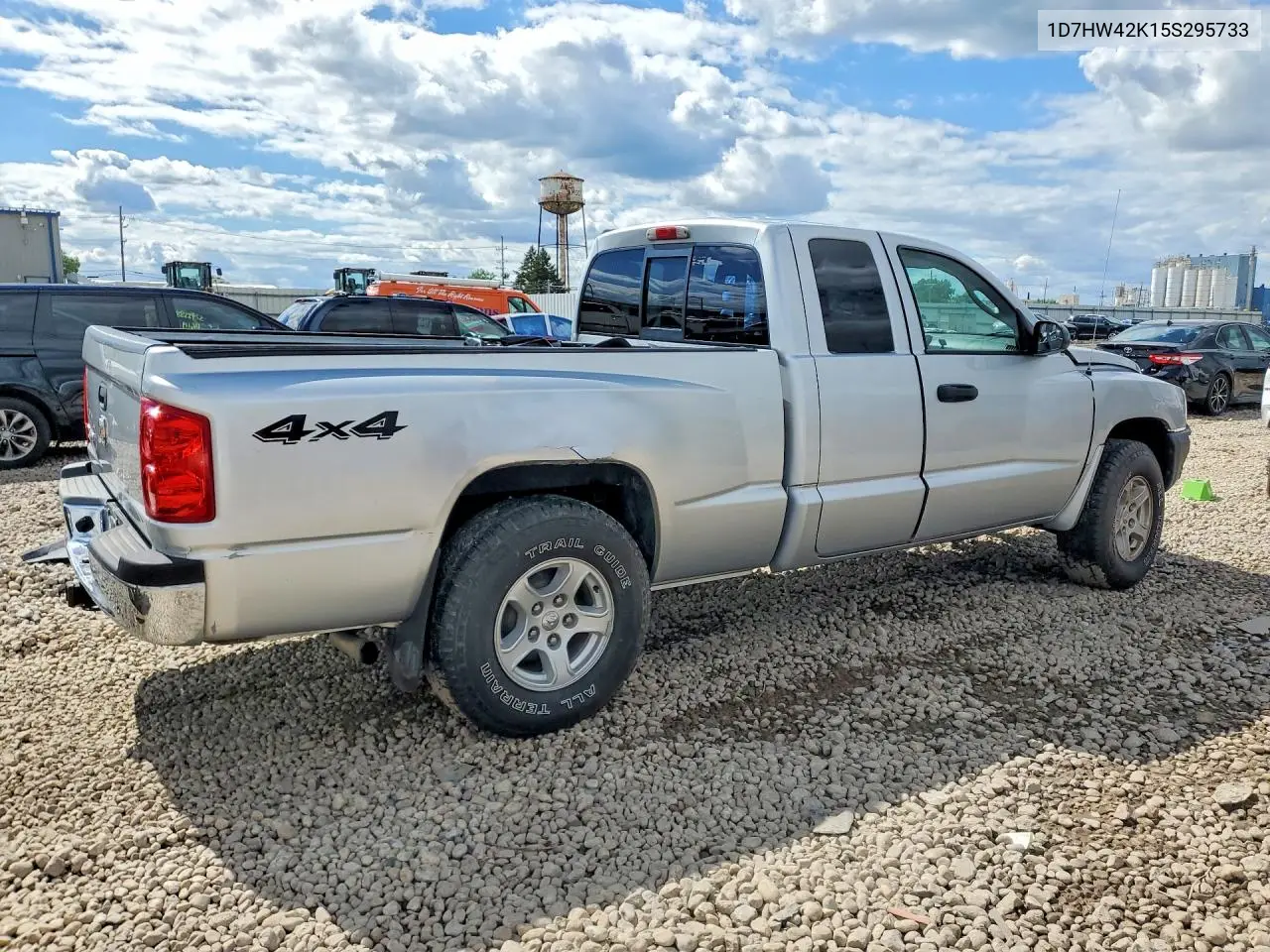 2005 Dodge Dakota Slt VIN: 1D7HW42K15S295733 Lot: 57424046