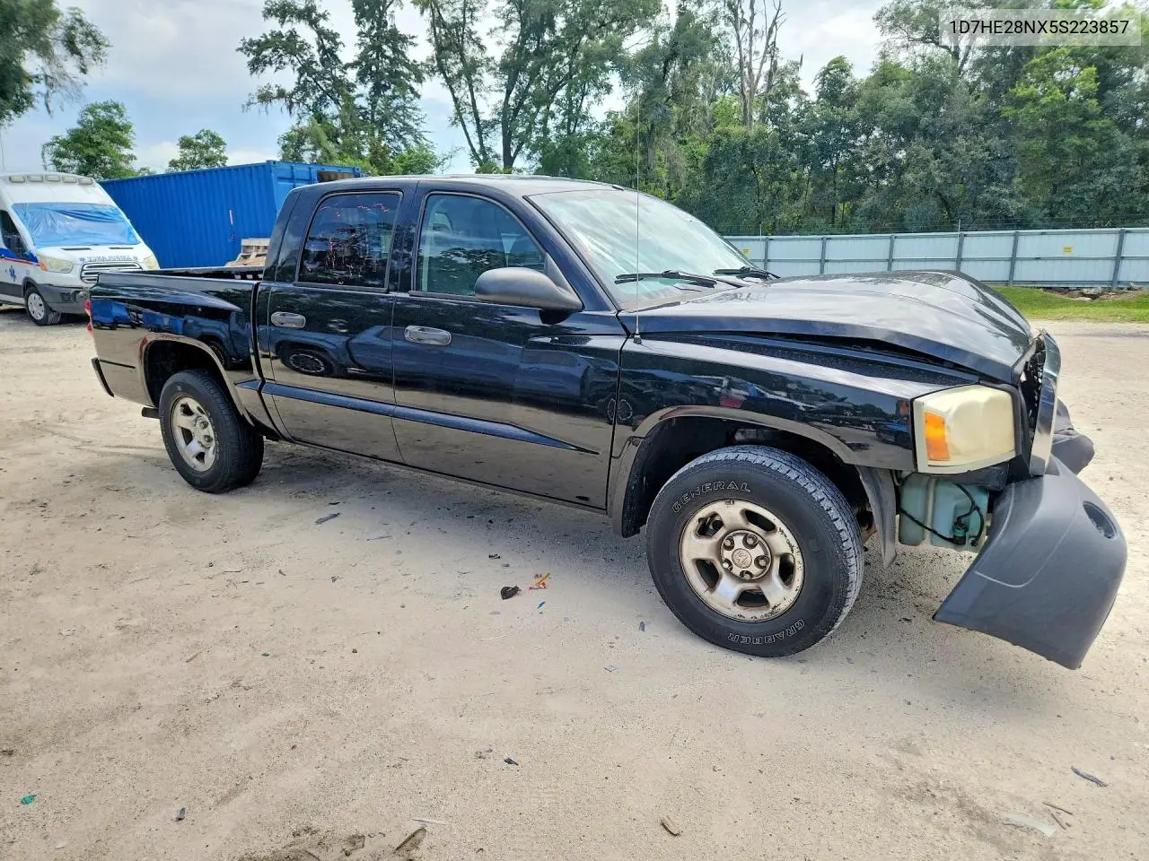 2005 Dodge Dakota Quad VIN: 1D7HE28NX5S223857 Lot: 60931836