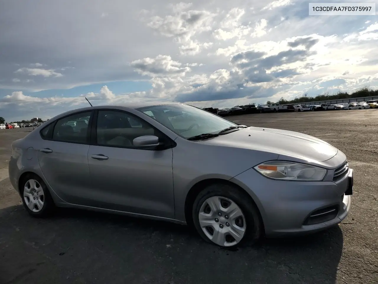 1C3CDFAA7FD375997 2015 Dodge Dart Se