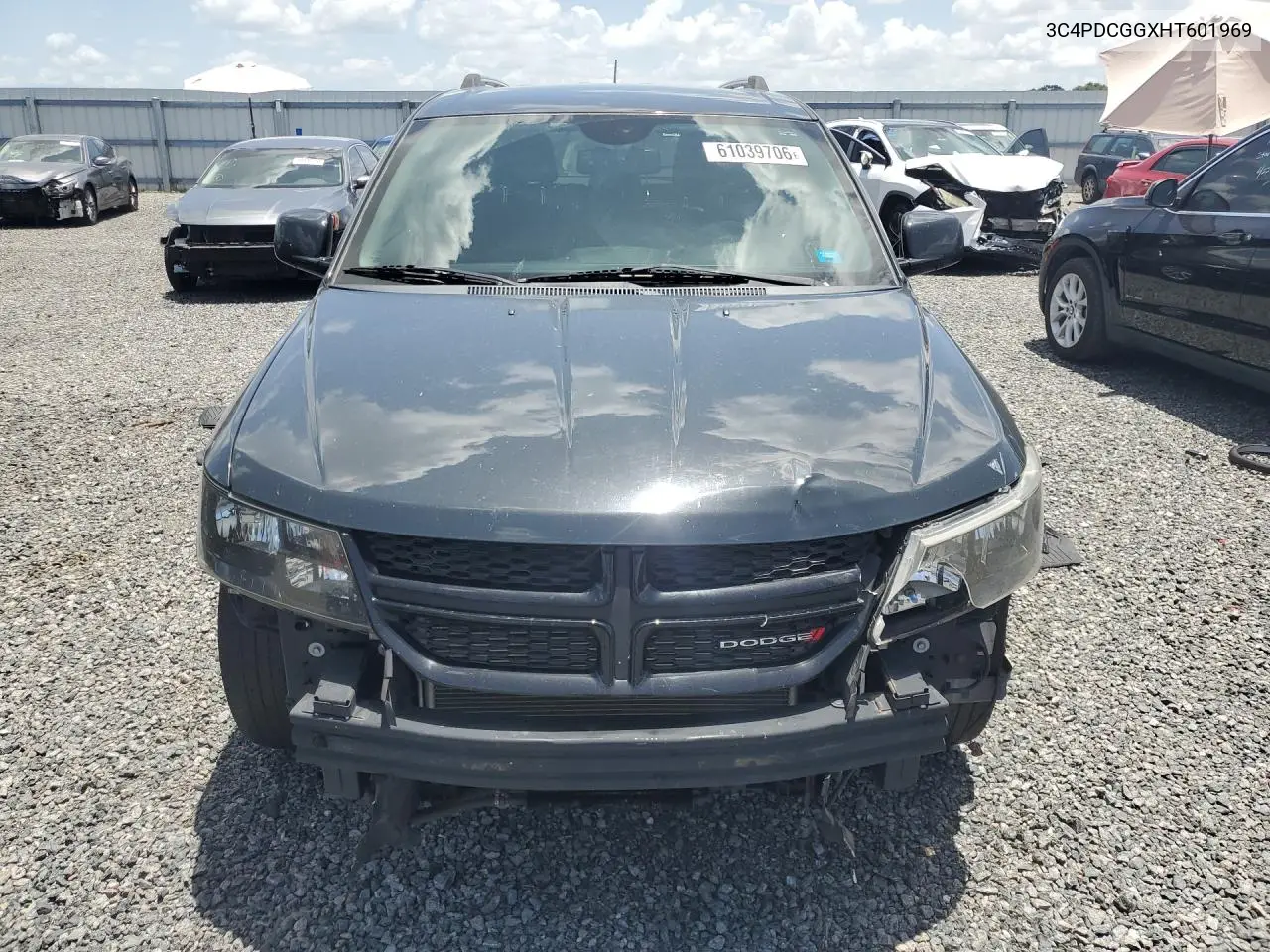 2017 Dodge Journey Crossroad VIN: 3C4PDCGGXHT601969 Lot: 61039706