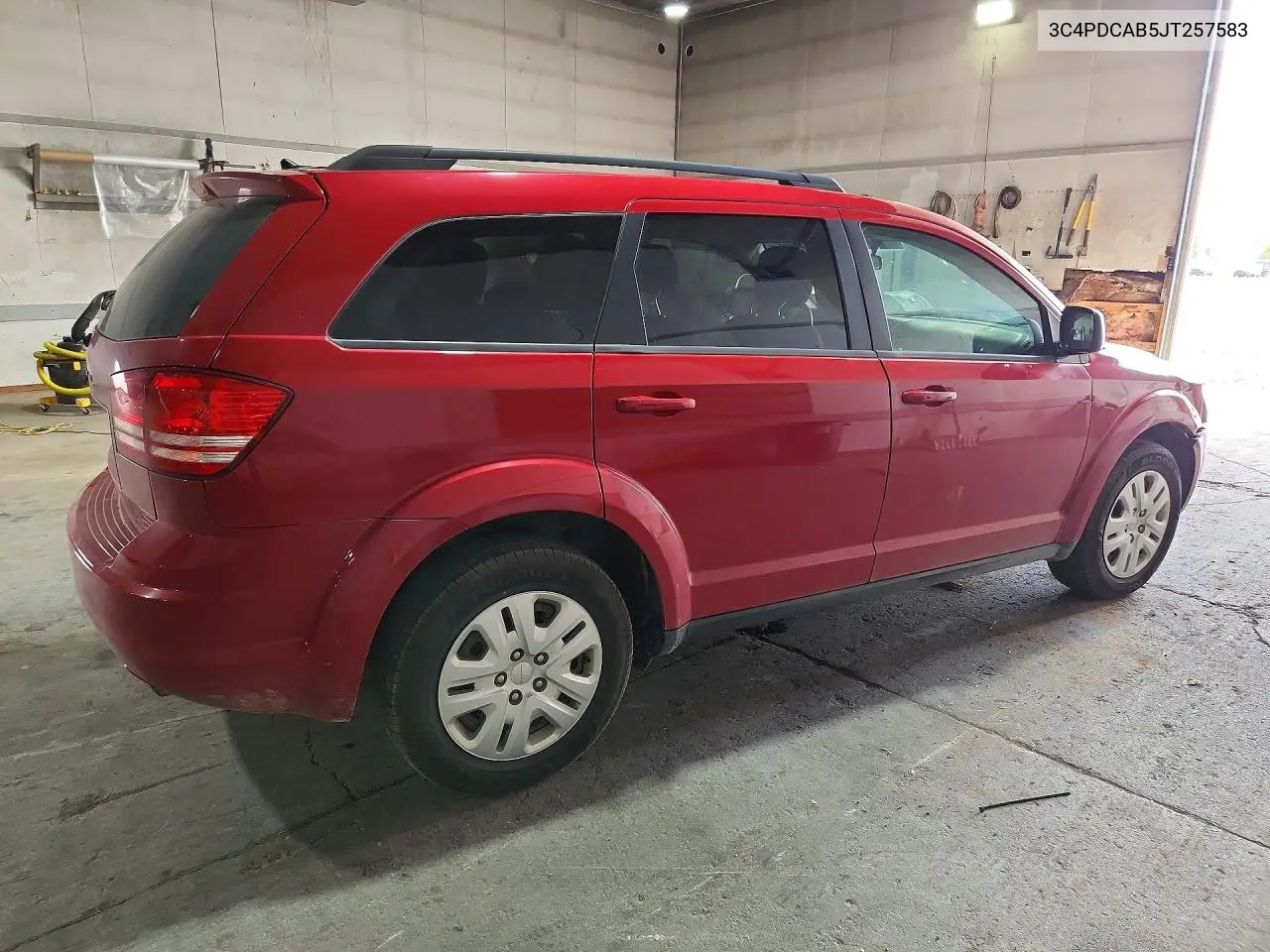 2018 Dodge Journey Se VIN: 3C4PDCAB5JT257583 Lot: 61675756
