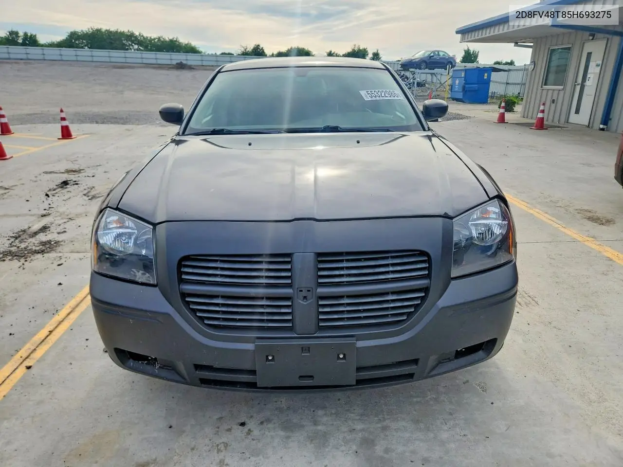 2005 Dodge Magnum Se VIN: 2D8FV48T85H693275 Lot: 55322986