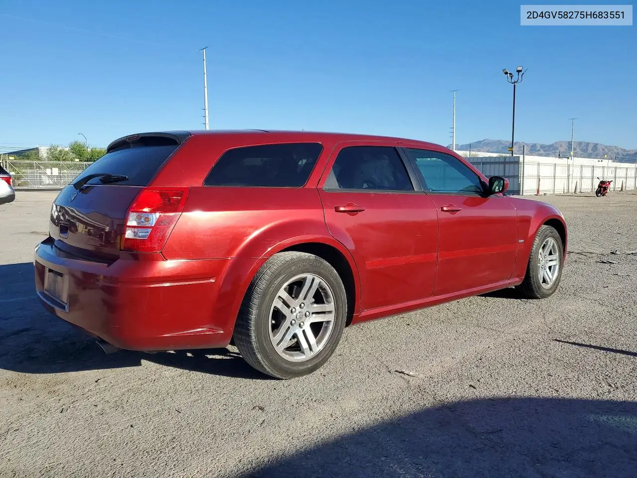 2005 Dodge Magnum R/T VIN: 2D4GV58275H683551 Lot: 60682996