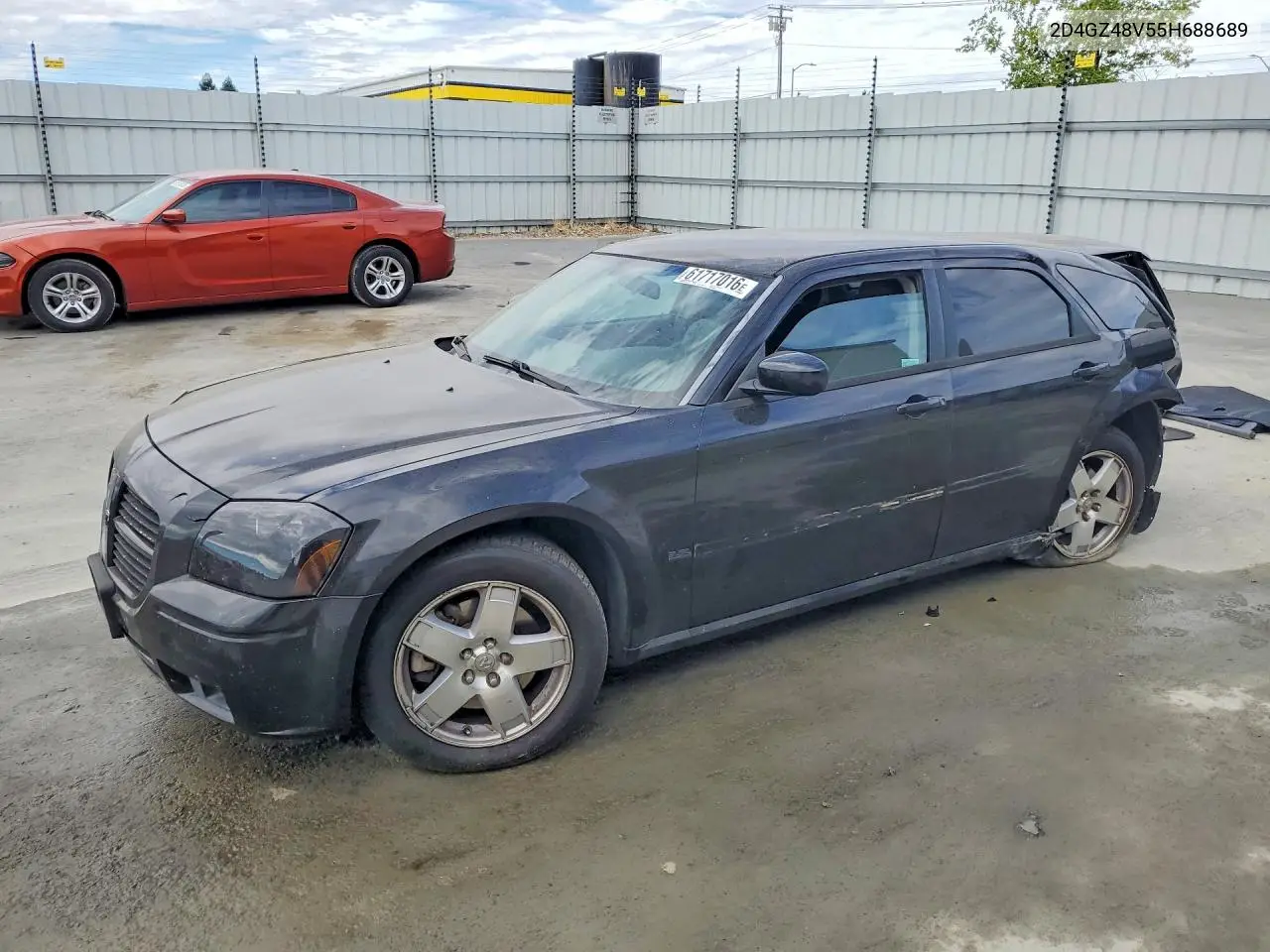 2005 Dodge Magnum Sxt VIN: 2D4GZ48V55H688689 Lot: 61717016