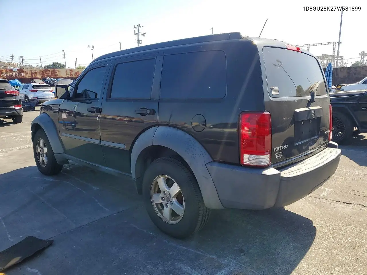 2007 Dodge Nitro Sxt VIN: 1D8GU28K27W581899 Lot: 54543446