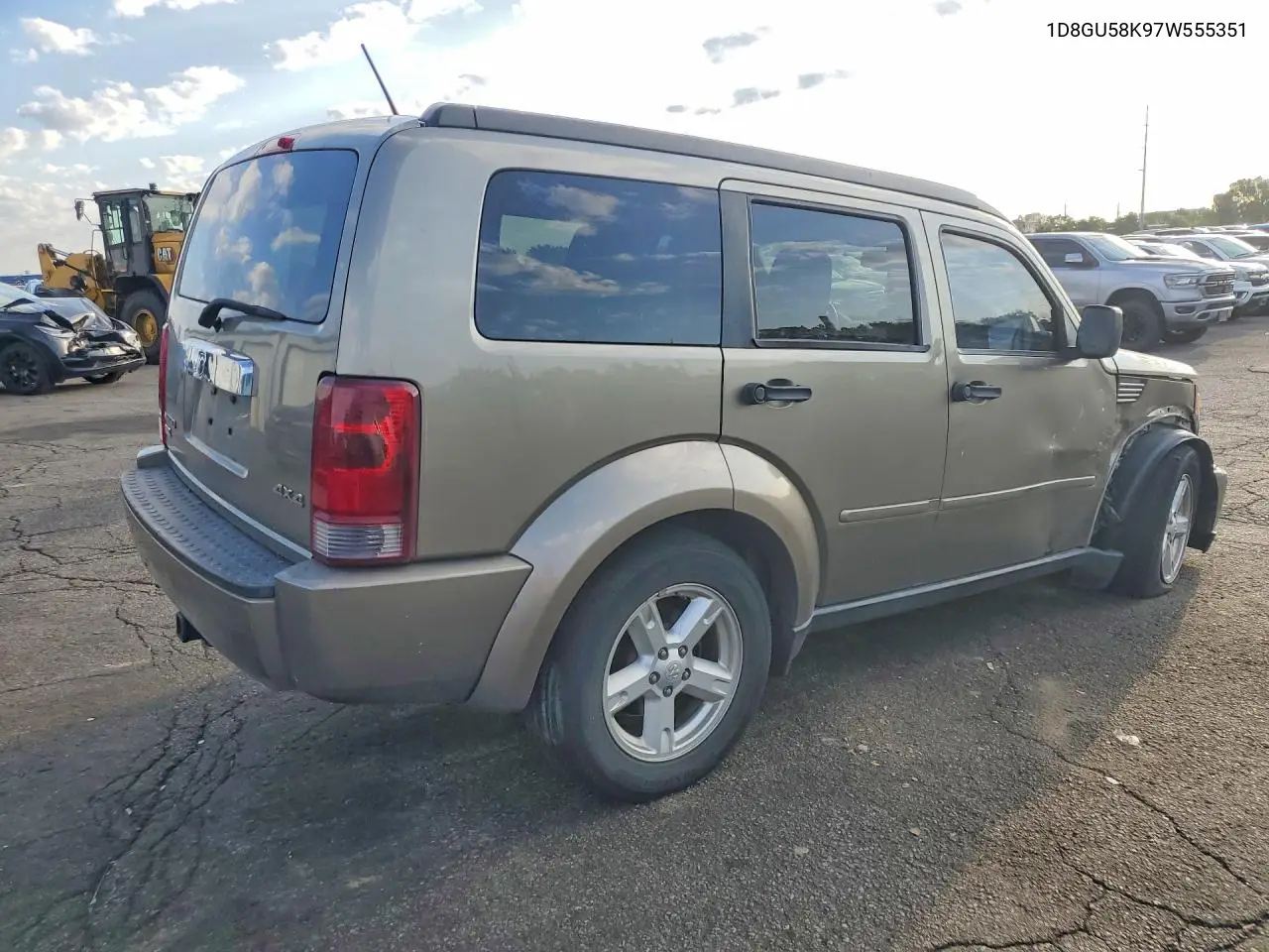 2007 Dodge Nitro Slt VIN: 1D8GU58K97W555351 Lot: 61233366