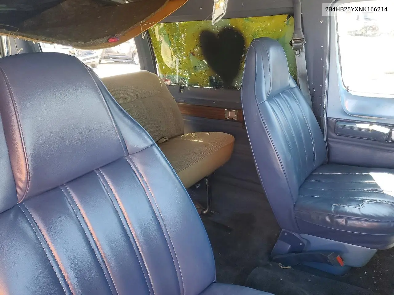 1992 Dodge Ram Wagon B250 VIN: 2B4HB25YXNK166214 Lot: 54045036