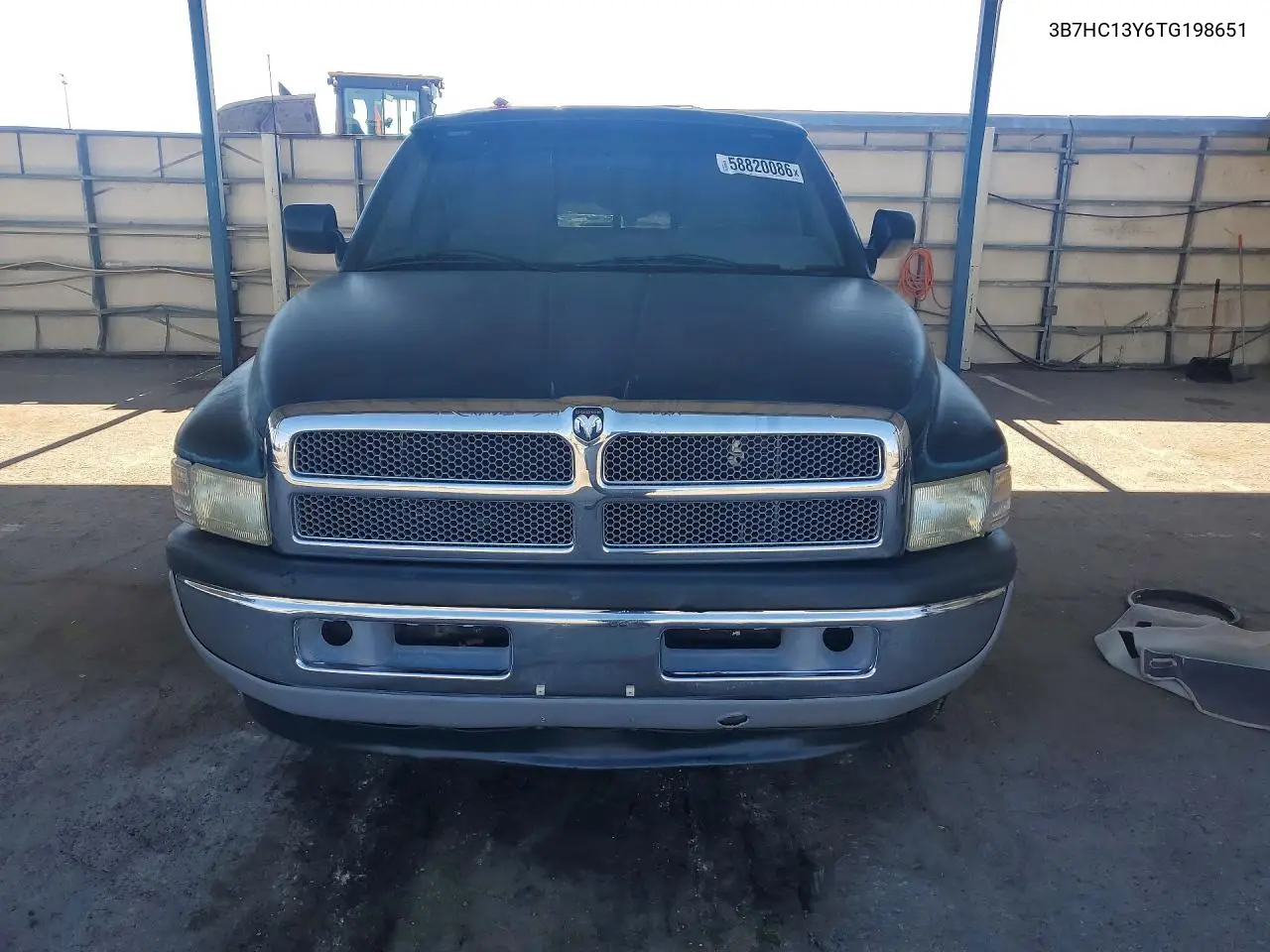 1996 Dodge Ram 1500 VIN: 3B7HC13Y6TG198651 Lot: 58820086