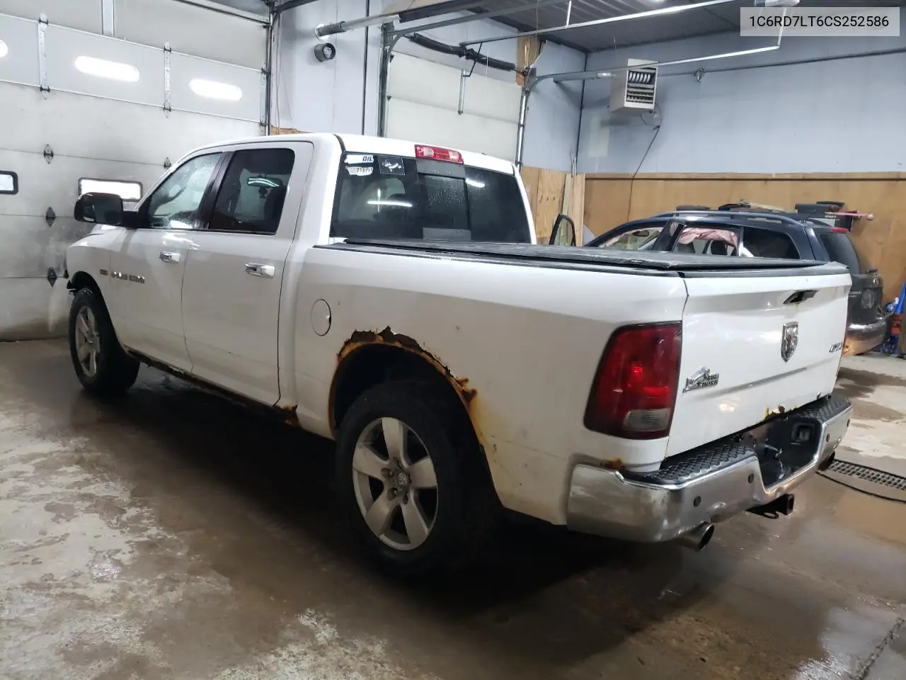 1C6RD7LT6CS252586 2012 Dodge Ram 1500 Slt
