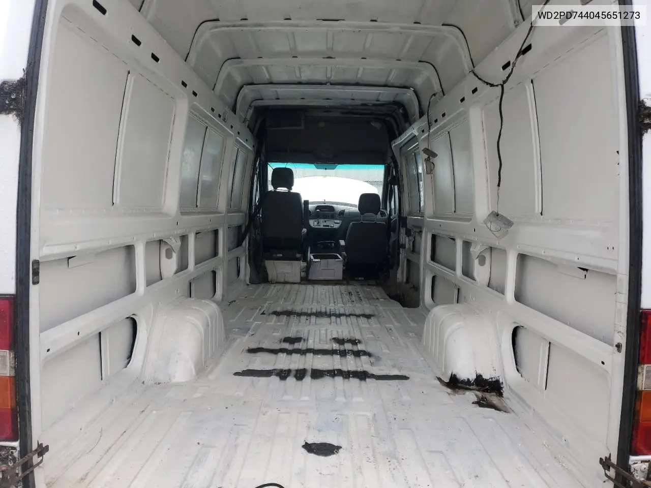 2004 Sprinter 2500 Sprinter VIN: WD2PD744045651273 Lot: 91106185