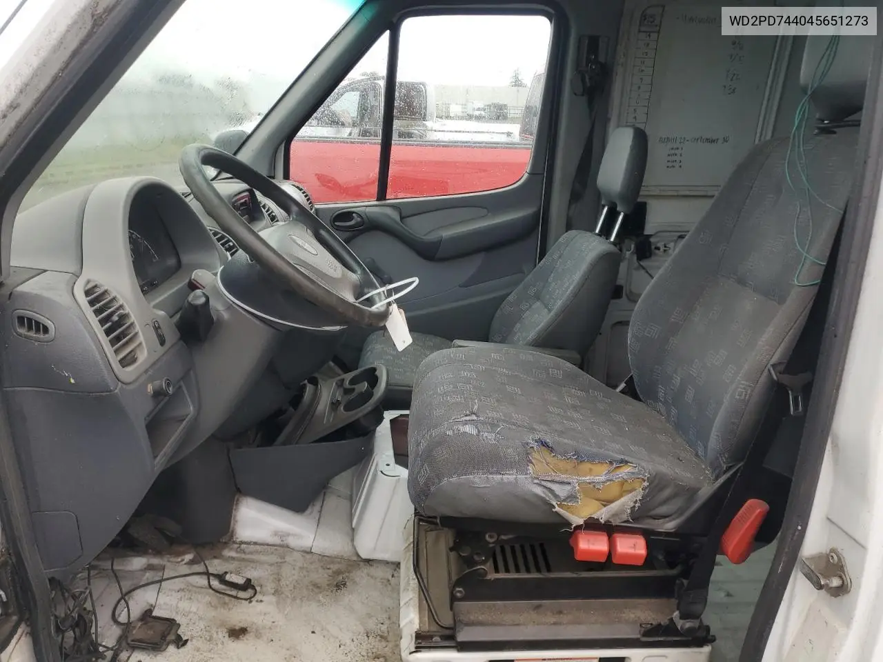 2004 Sprinter 2500 Sprinter VIN: WD2PD744045651273 Lot: 91106185