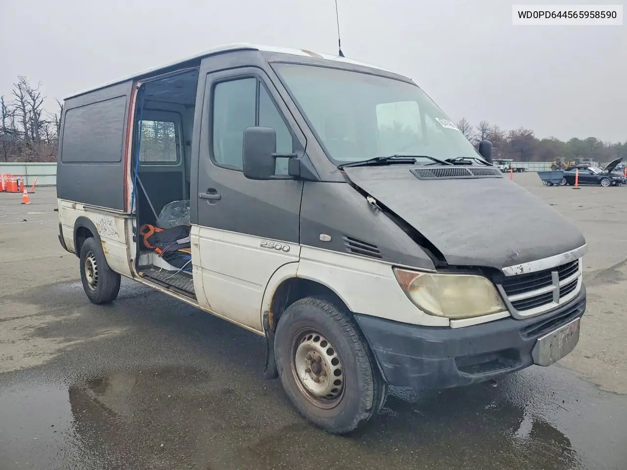 2006 Dodge Sprinter 2500 Delivery Van VIN: WD0PD644565958590 Lot: 45741426