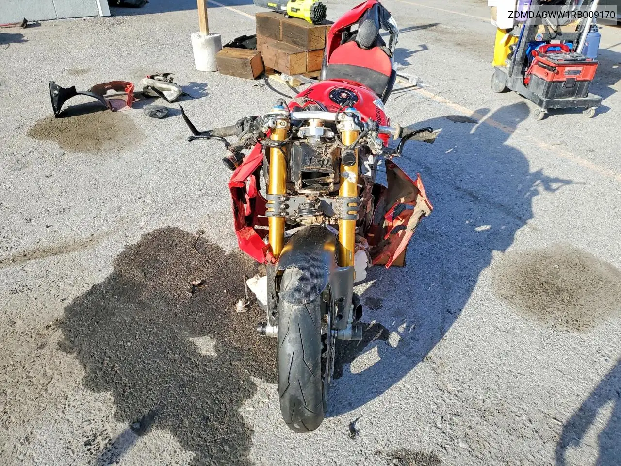 2024 Ducati Panigale V4S VIN: ZDMDAGWW1RB009170 Lot: 47632986