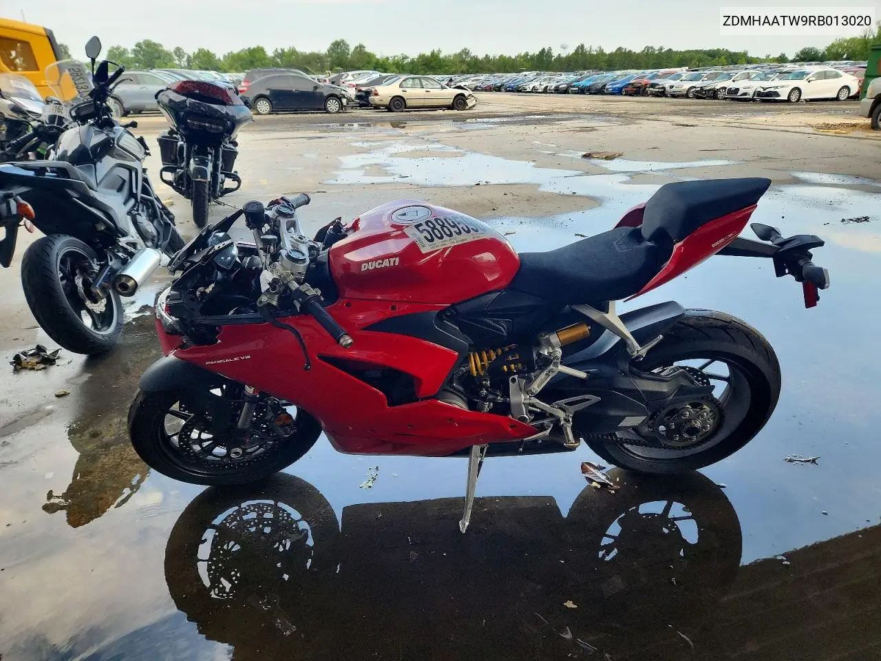 2024 Ducati Panigale V2 VIN: ZDMHAATW9RB013020 Lot: 58895906
