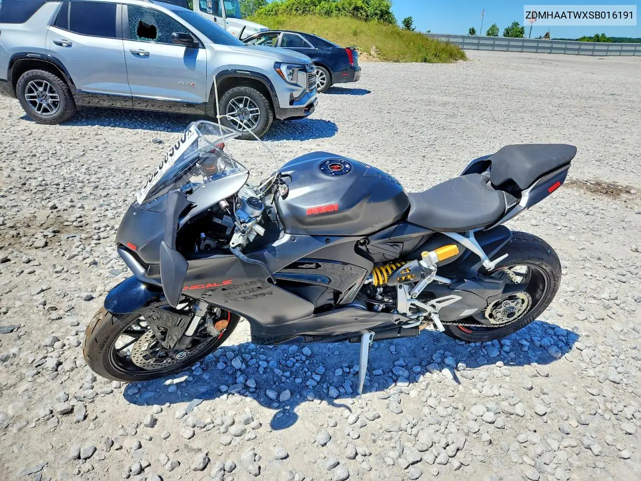 2025 Ducati Panigale V2 VIN: ZDMHAATWXSB016191 Lot: 58200986