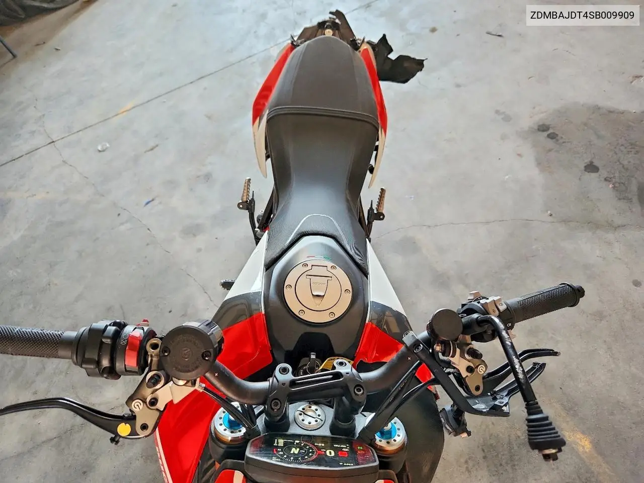 2025 Ducati Hypermotard 950 VIN: ZDMBAJDT4SB009909 Lot: 59644236