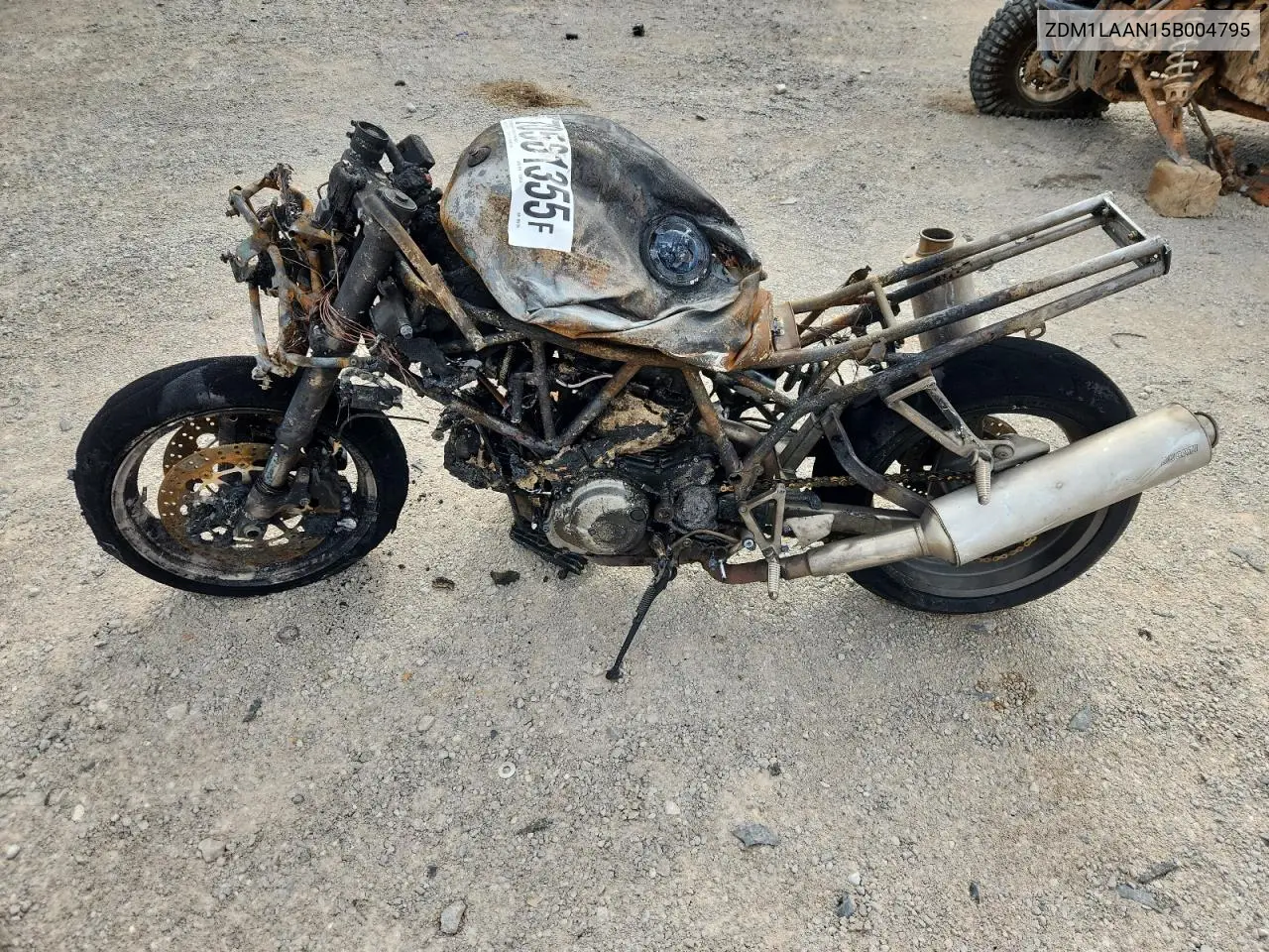 2005 Ducati Supersport 800 VIN: ZDM1LAAN15B004795 Lot: 70561355