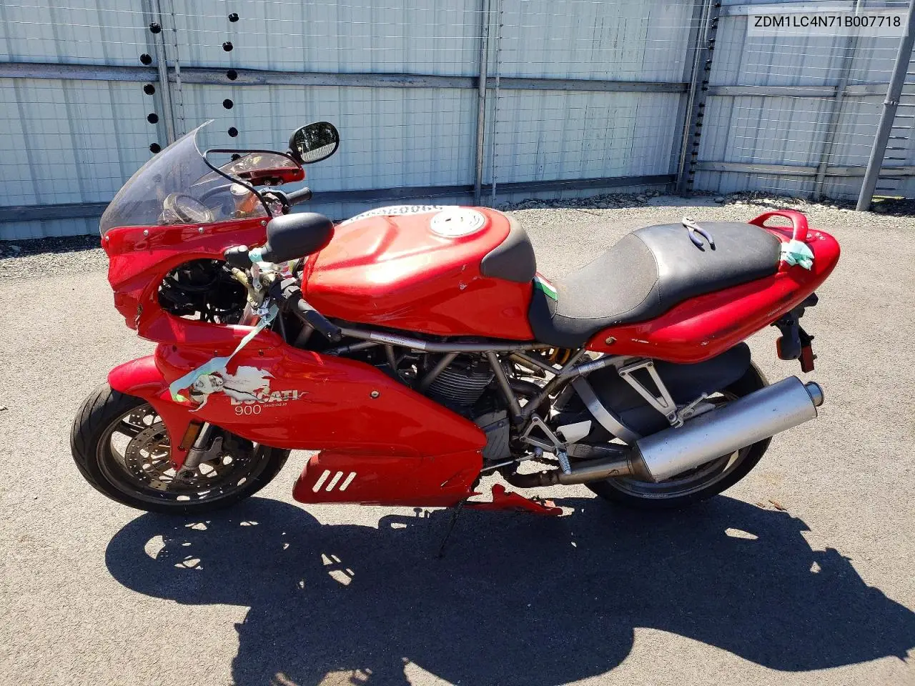 2001 Ducati 900 Ss VIN: ZDM1LC4N71B007718 Lot: 59889656