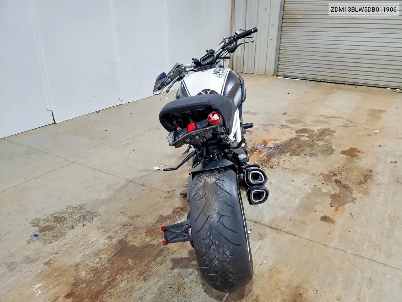 2013 Ducati Diavel VIN: ZDM13BLW5DB011906 Lot: 49986286