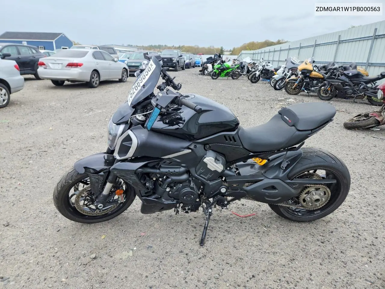 2023 Ducati Diavel V4 VIN: ZDMGAR1W1PB000563 Lot: 52669856