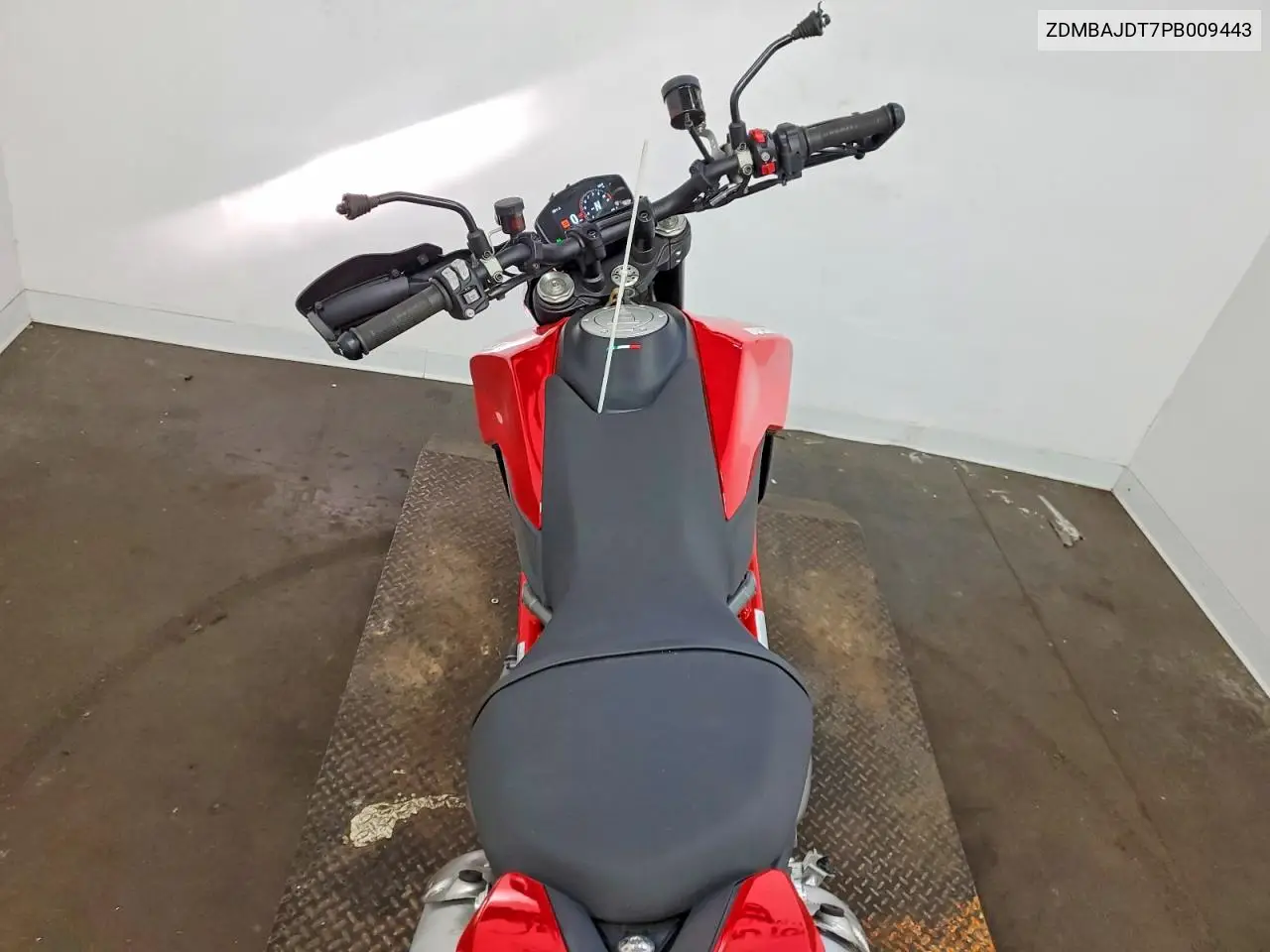 2023 Ducati Hypermotard 950 VIN: ZDMBAJDT7PB009443 Lot: 59654516