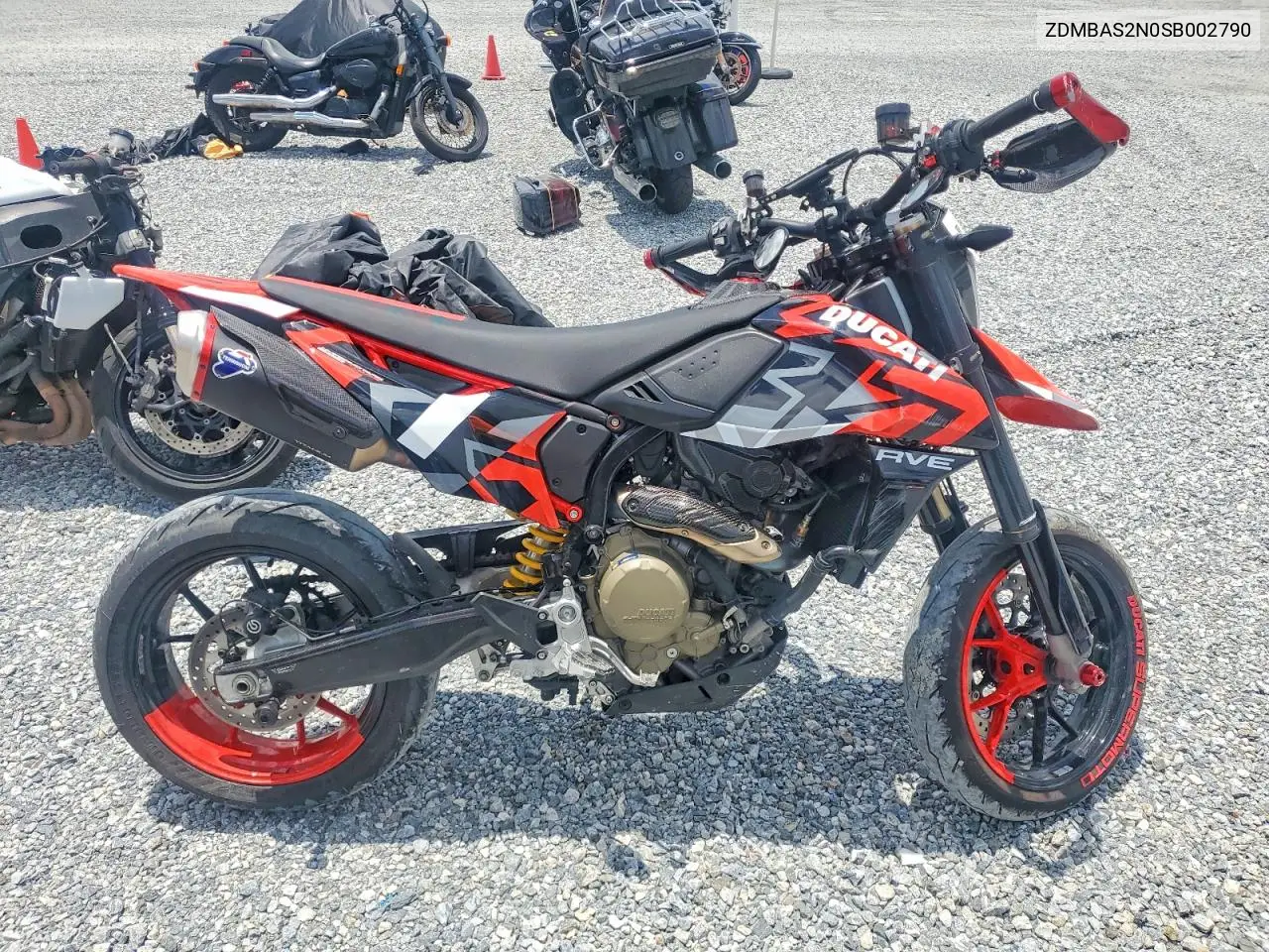2025 Ducati Hypermotard VIN: ZDMBAS2N0SB002790 Lot: 60437346