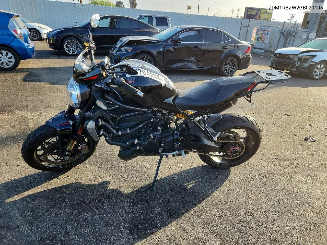2016 Ducati Monster 1200 R VIN: ZDM1RBZW2GB020105 Lot: 61794286