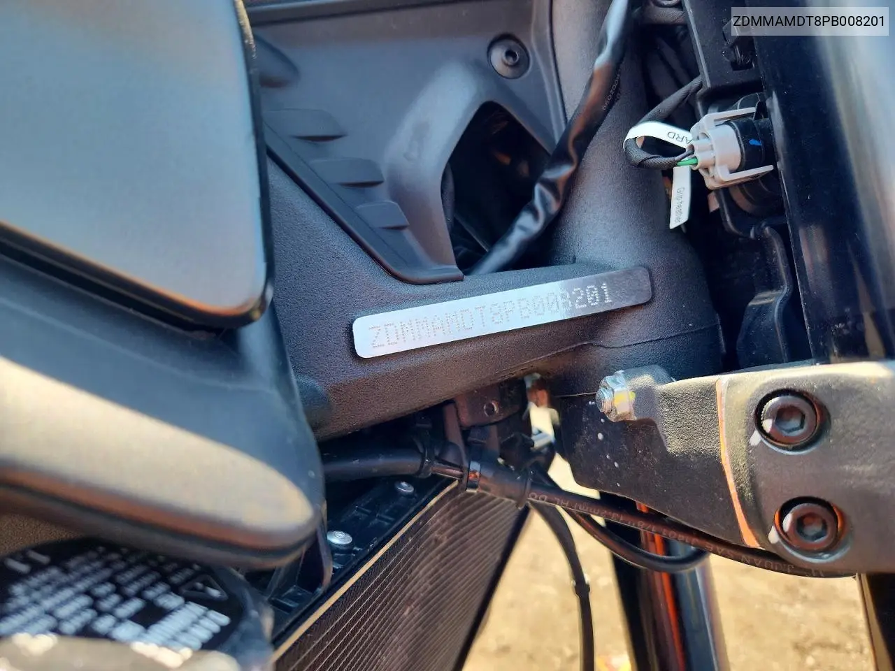 2023 Ducati Monster VIN: ZDMMAMDT8PB008201 Lot: 58797956