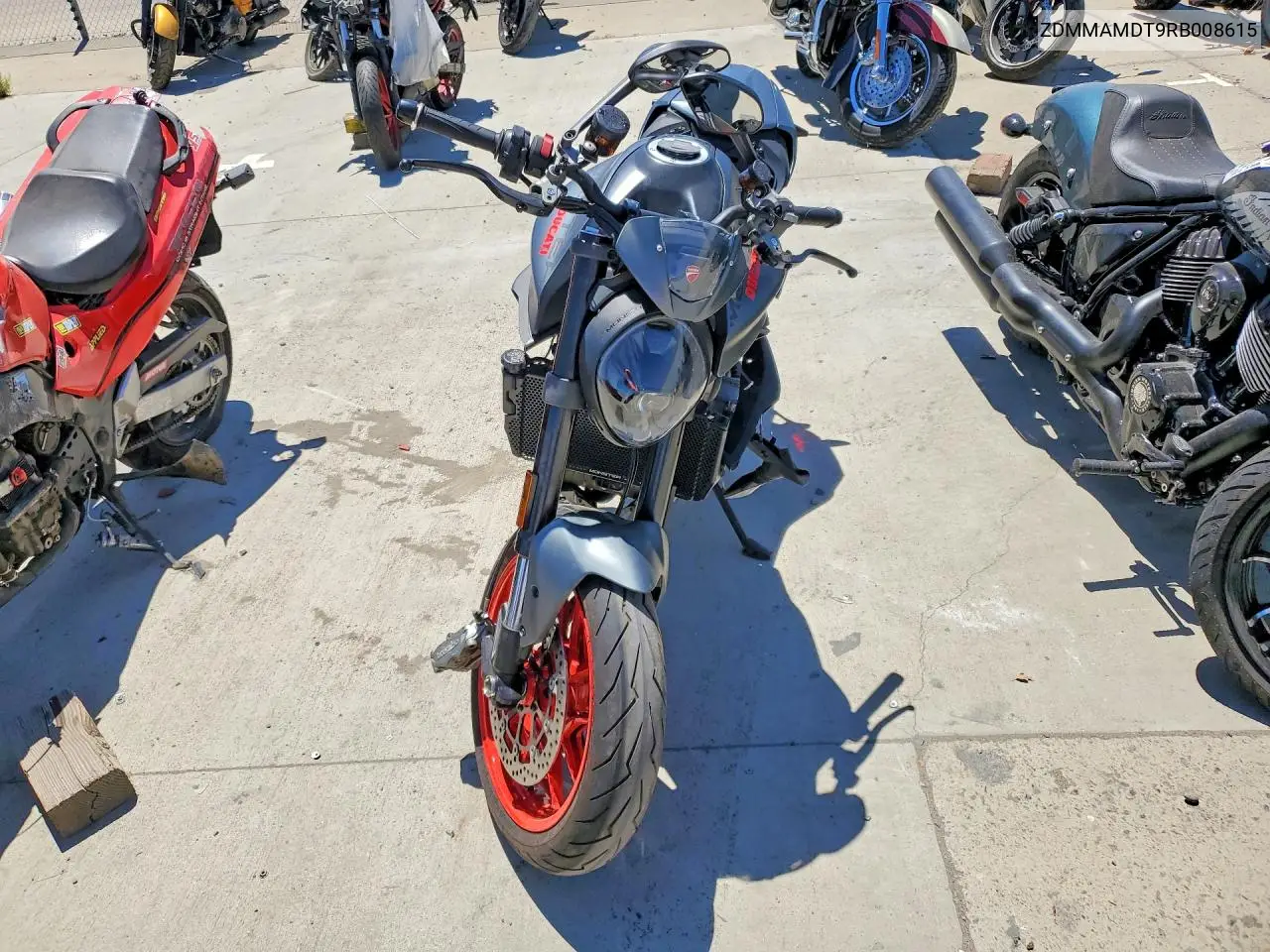 2024 Ducati Monster VIN: ZDMMAMDT9RB008615 Lot: 61586626