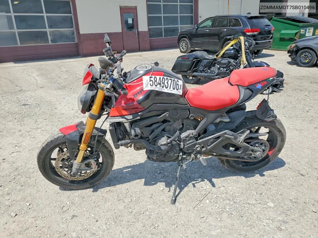 2025 Ducati Monster VIN: ZDMMAMDT7SB010496 Lot: 58493706