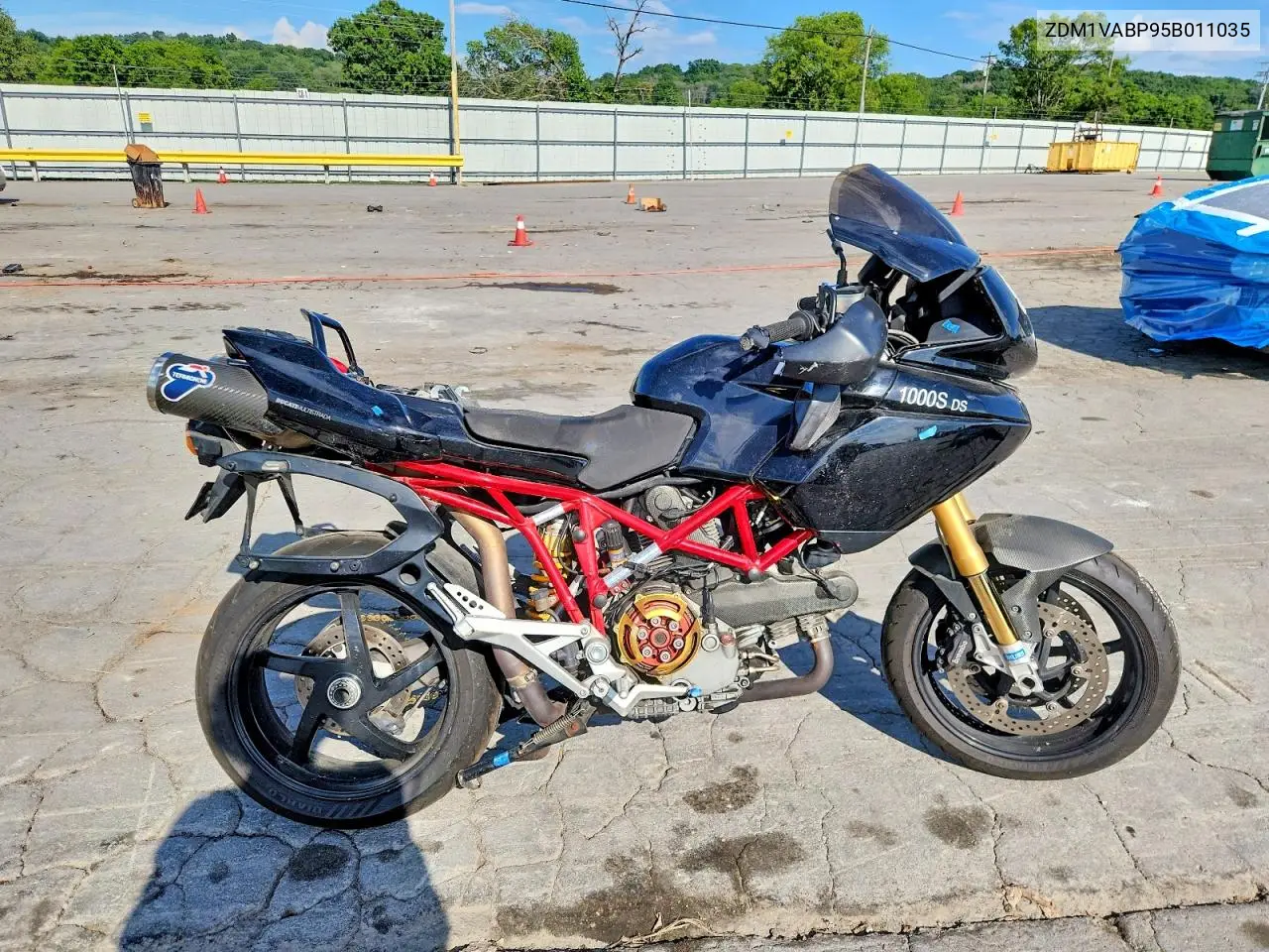 2005 Ducati Multistrada 1000 Ds VIN: ZDM1VABP95B011035 Lot: 61018766