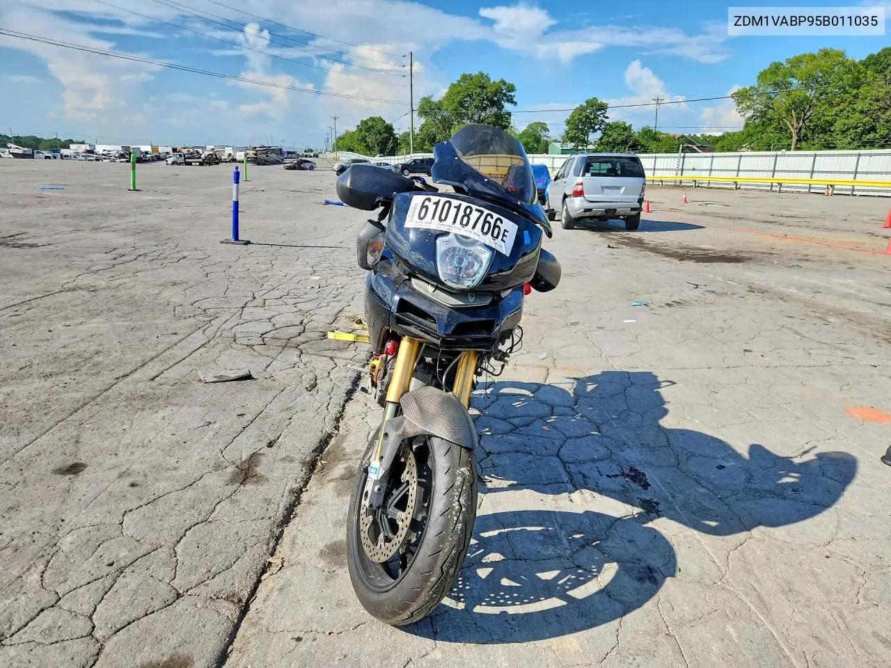 2005 Ducati Multistrada 1000 Ds VIN: ZDM1VABP95B011035 Lot: 61018766
