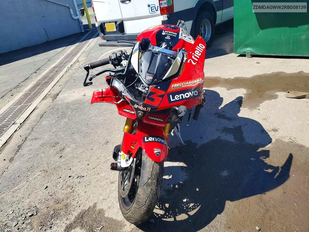 2024 Ducati Panigale V4S VIN: ZDMDAGWW2RB008139 Lot: 57492856