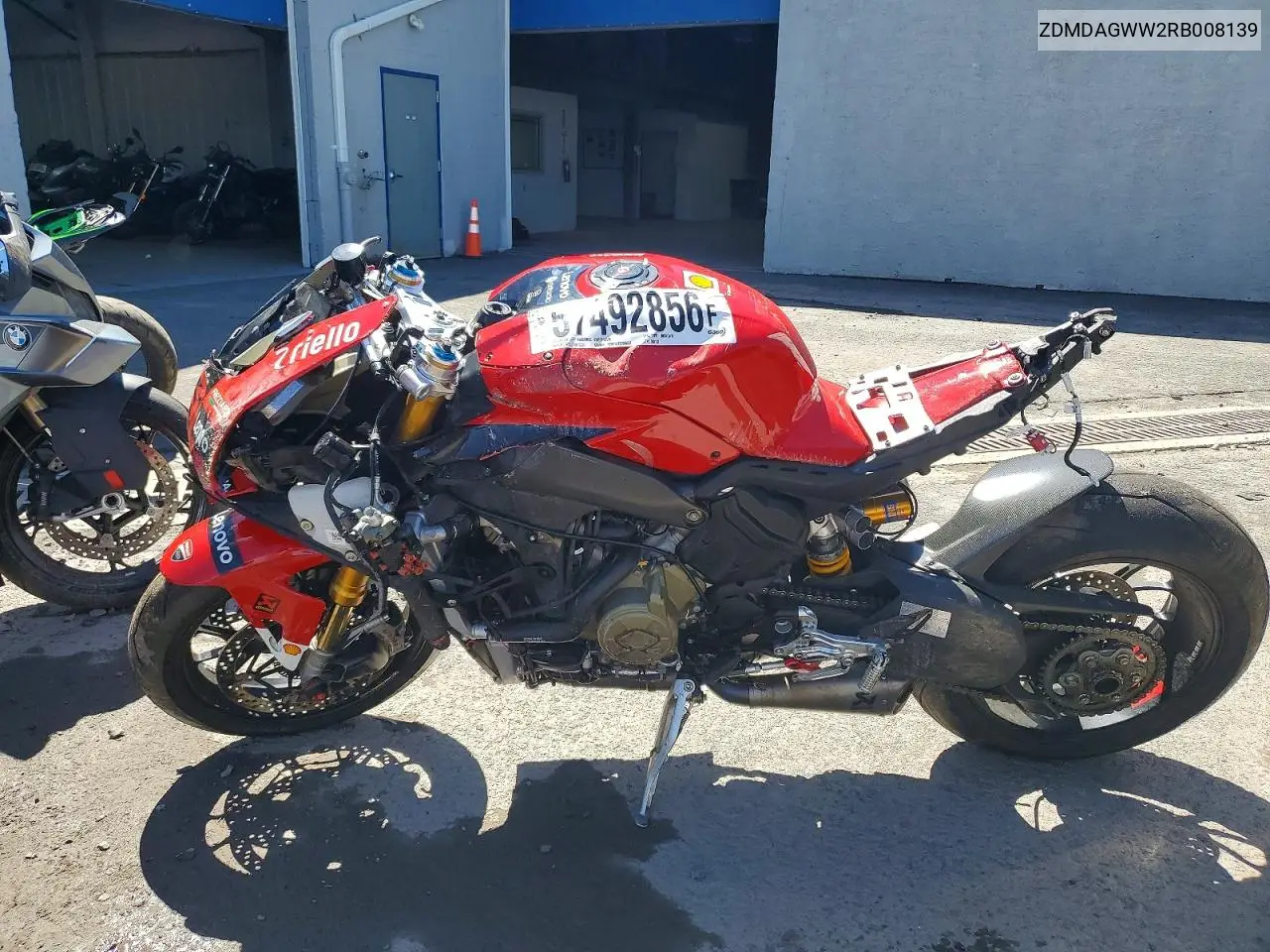 2024 Ducati Panigale V4S VIN: ZDMDAGWW2RB008139 Lot: 57492856