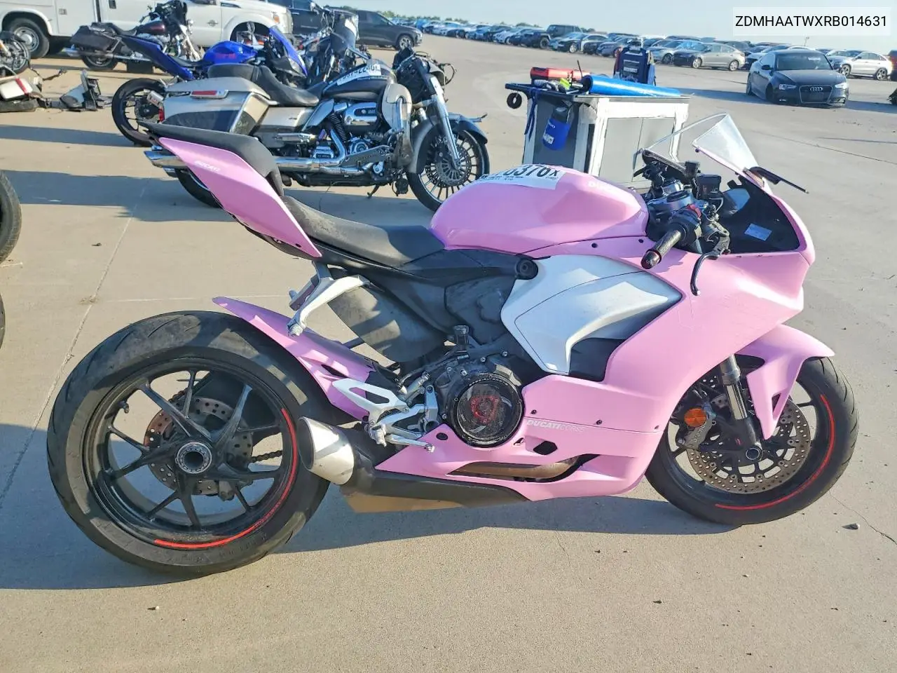 2024 Ducati Panigale V2 VIN: ZDMHAATWXRB014631 Lot: 59676376