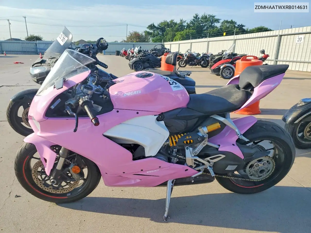 2024 Ducati Panigale V2 VIN: ZDMHAATWXRB014631 Lot: 59676376