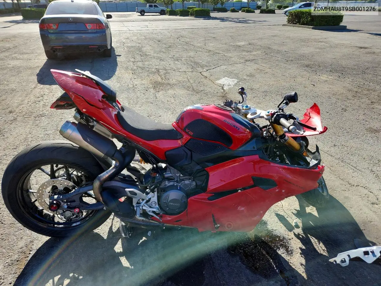 2025 Ducati Panigale V2 VIN: ZDMHAU8T9SB001276 Lot: 53655836