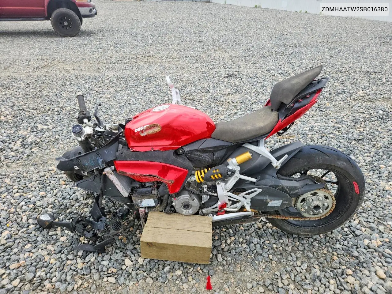 2025 Ducati Panigale V2 VIN: ZDMHAATW2SB016380 Lot: 56293726