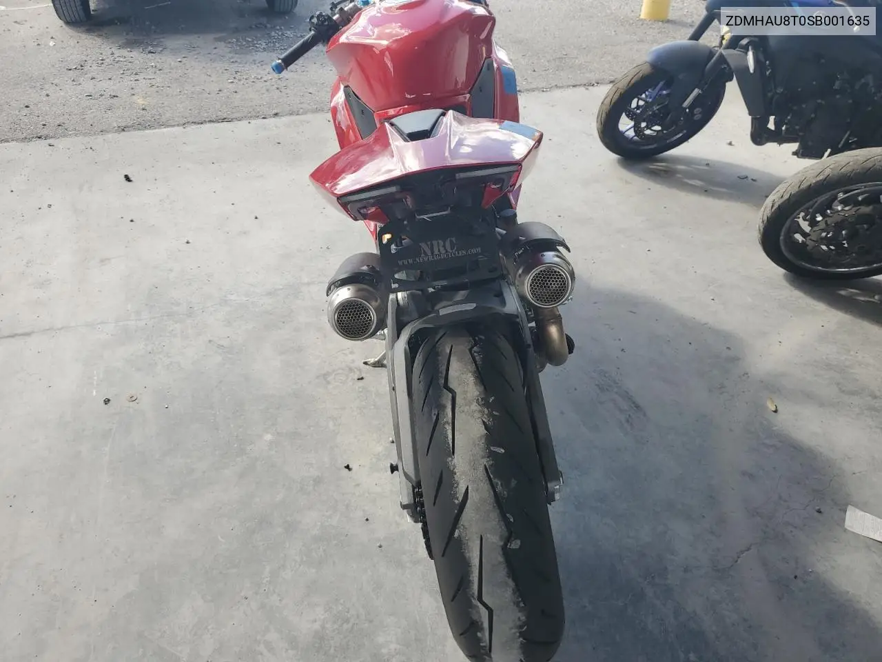 2025 Ducati Panigale V2 VIN: ZDMHAU8T0SB001635 Lot: 85482725