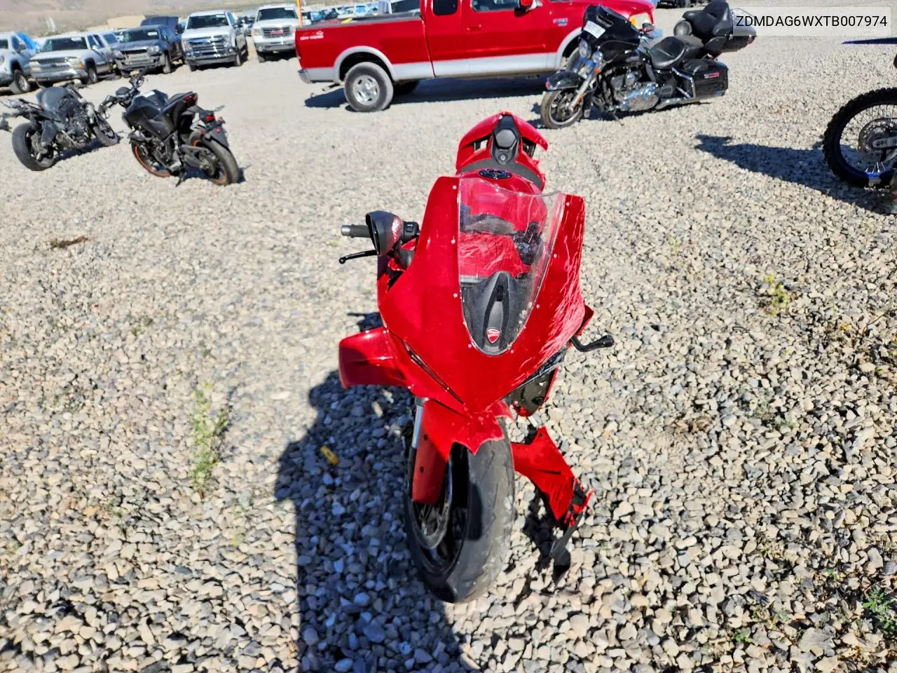 2026 Ducati Panigale V4 VIN: ZDMDAG6WXTB007974 Lot: 60152386