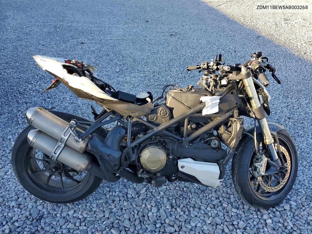 2010 Ducati Streetfighter Base VIN: ZDM11BEW5AB003268 Lot: 51336056