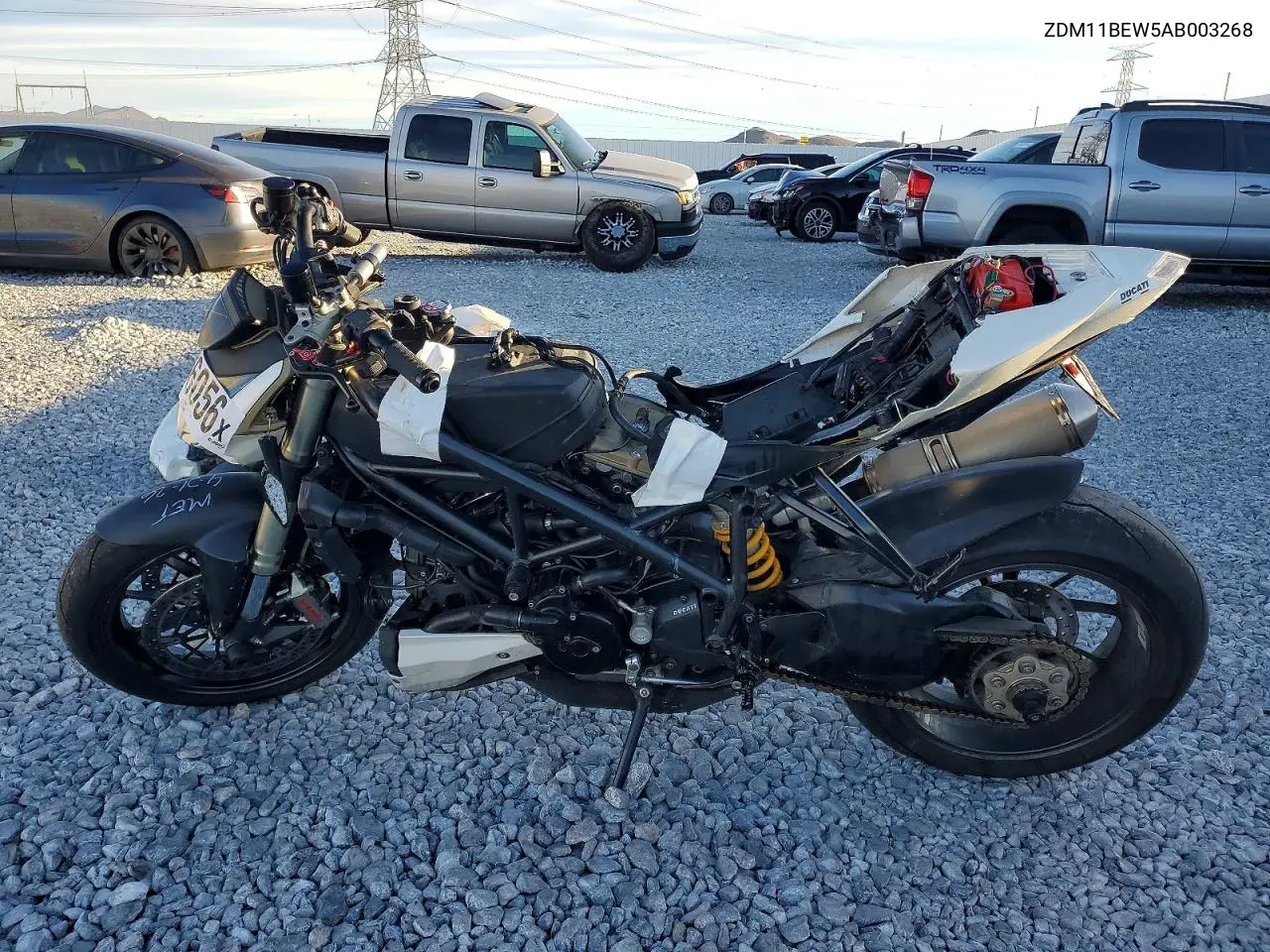 2010 Ducati Streetfighter Base VIN: ZDM11BEW5AB003268 Lot: 51336056