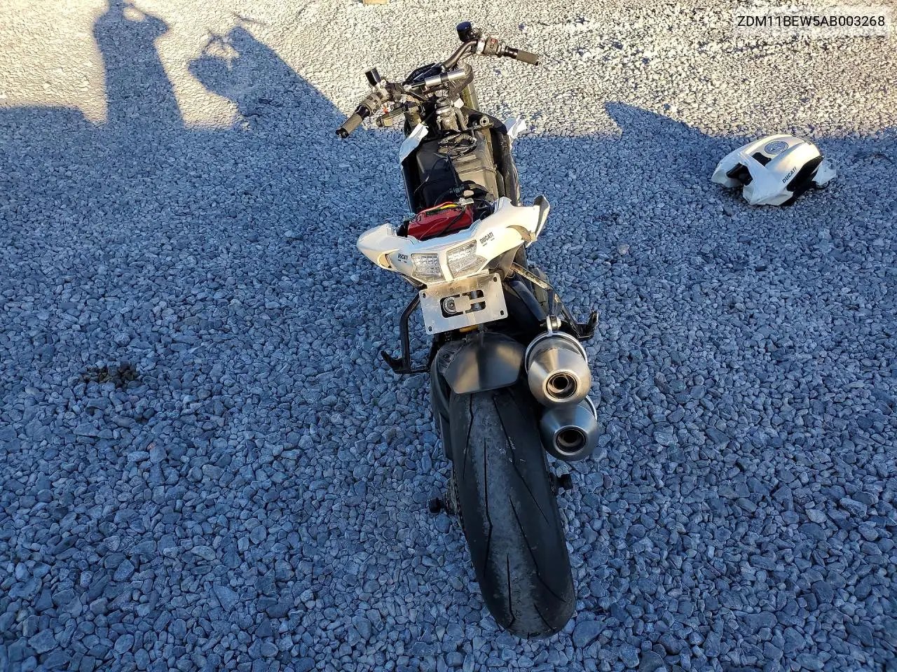 2010 Ducati Streetfighter Base VIN: ZDM11BEW5AB003268 Lot: 51336056