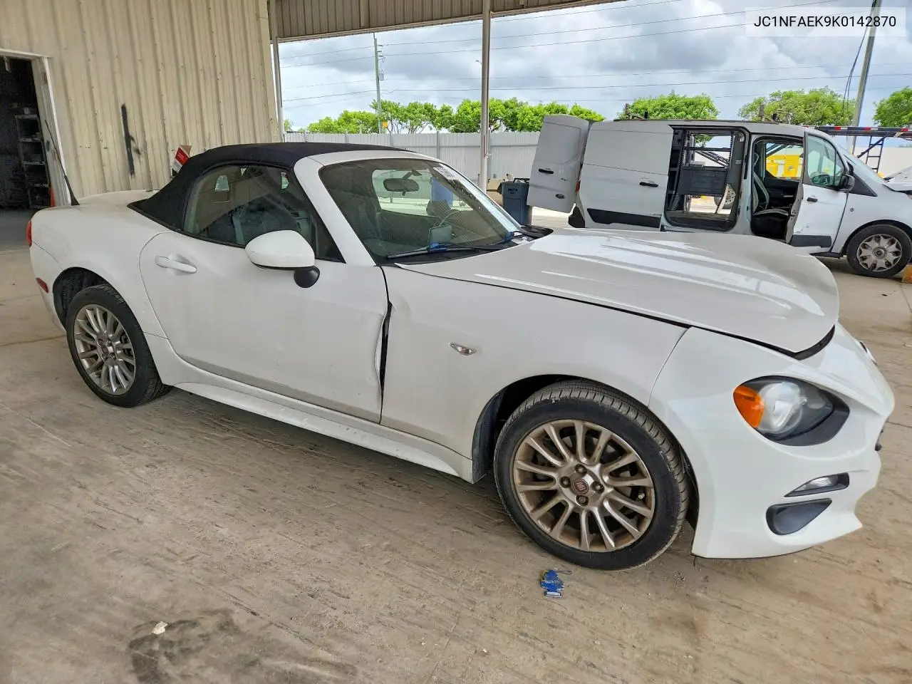 2019 Fiat 124 Spider Classica VIN: JC1NFAEK9K0142870 Lot: 56609846
