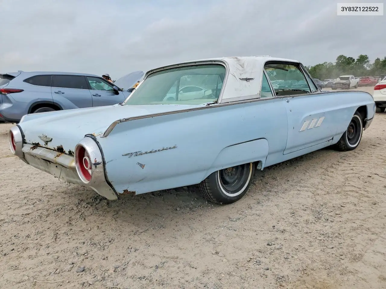 1963 Ford Thunderbird VIN: 3Y83Z122522 Lot: 51813936