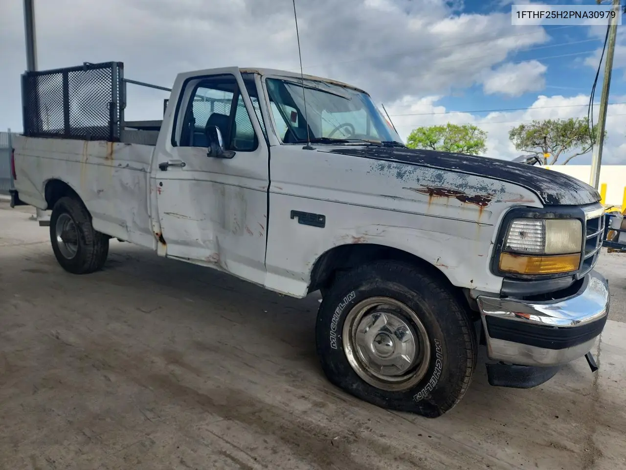 1993 Ford F250 VIN: 1FTHF25H2PNA30979 Lot: 52909896